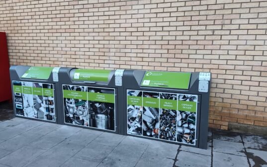 Huesca estrena dos puntos limpios de proximidad abiertos las 24 horas